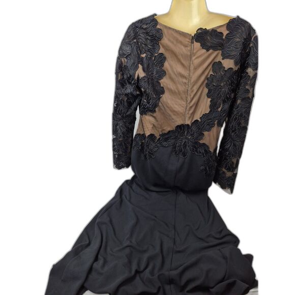Tadashi Shoji Black Caselle Floral Embroidery Long Sleeve Gown Size 12 CHG24916L - Picture 5 of 9